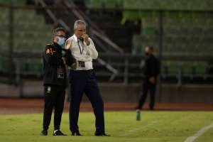 Tite evita entusiasmo com atuação de Raphinha contra Uruguai: 'Vai oscilar'