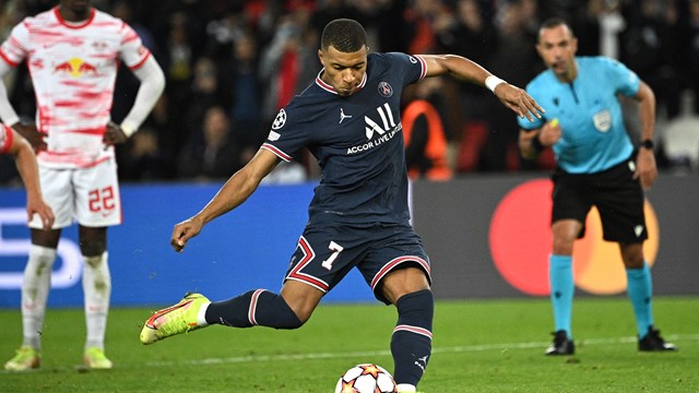 Astro do PSG, Mbappé será padrinho de bebê panda que nasceu em zoológico francês