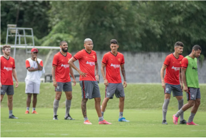 Série B: Com baixas e sem vencer há cinco jogos, Vitória visita o Goiás no sábado