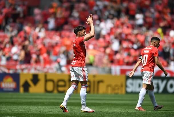 yuri alberto taison comemora gol internacional