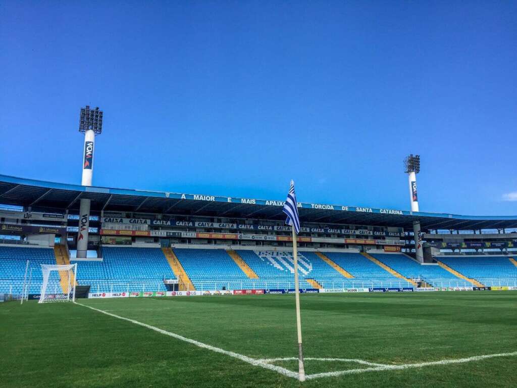 Série B: Governo de SC joga contra e libera só 70% do estádio; Avaí faz promoção de ingressos