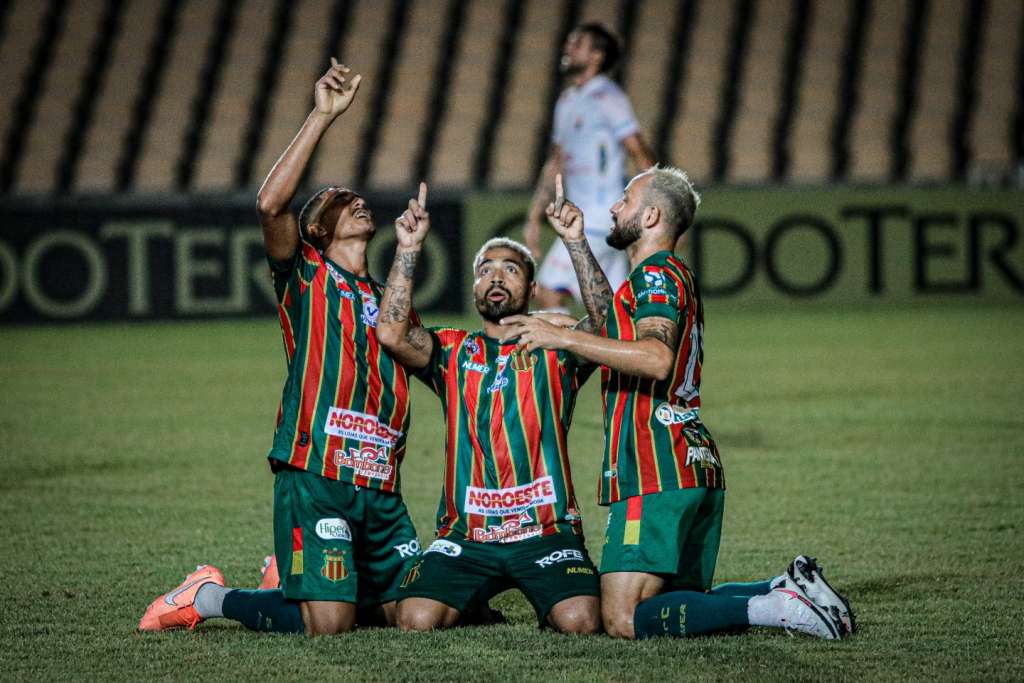 Sampaio Corrêa x Vila Nova – Duelo direto para ficar próximo da permanência na Série B