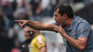 Carille espera contar com Marinho nas partidas decisivas do Brasileirão