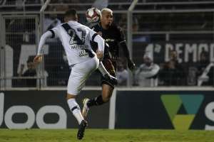 Torcida do Botafogo entra em conflito com a polícia em Campinas. Vídeos!