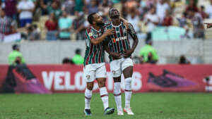 Fluminense 2 x 0 América-MG - Tricolor mantém boa fase em casa e cola no G6