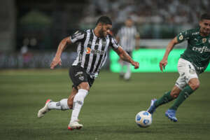 Hulk exalta empate contra o Palmeiras e crava: 