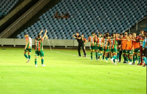 Série B: Sampaio Corrêa, de João Brigatti, vence mais uma e quebra invencibilidade de 13 jogos do Vila Nova