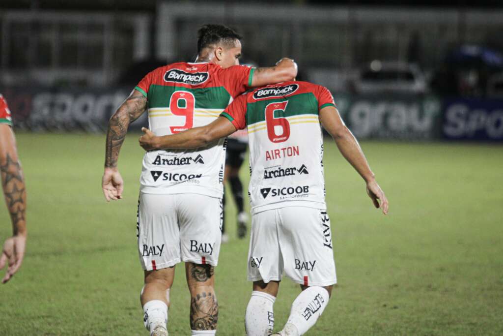 SÉRIE B: Brusque e Vila Nova vencem e garantem permanência; Remo passa aperto