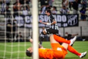 BRASILEIRÃO: Santos vence e se afasta da degola; Ceará surpreende Corinthians