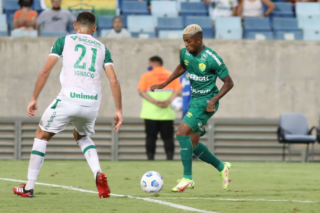 Cuiabá 0 x 0 Chapecoense - Dourado esbarra na Chape e perde chance de encostar no G-6 2 CUIABA CHAPECOENSE 1
