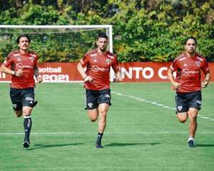Calleri treina normalmente e deve reforçar São Paulo após ser baixa em dois jogos