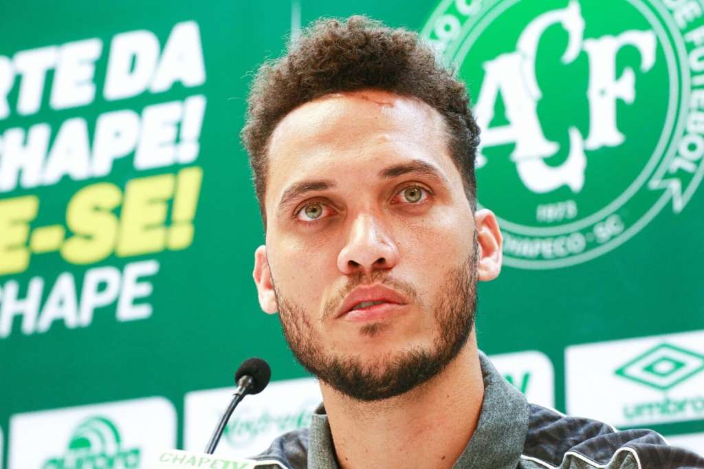 Sobrevivente de 2016, Neto pede desculpas pela queda da Chapecoense: “Juntos ficaremos mais fortes”