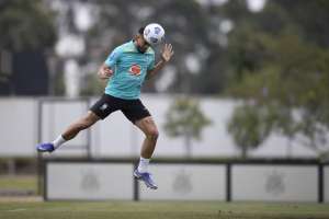 Tite promove quatro mudanças na seleção brasileira para o jogo com a Colômbia