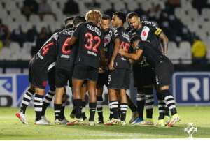 Série B: Vasco faz novos pagamentos e quita salários de setembro de jogadores e funcionários