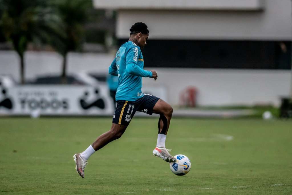 Primeiro fora da zona de queda, Santos busca reabilitação contra o RB Bragantino