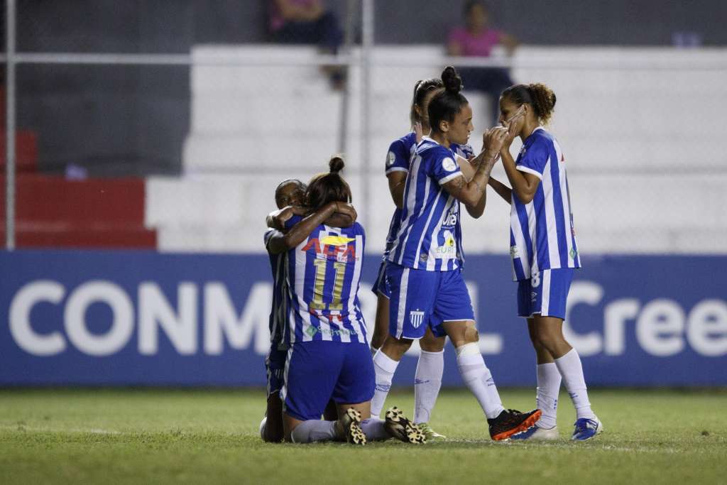 Clube que tinha parceria com o Avaí no feminino encerra atividades após 46 anos
