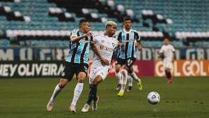 Grêmio 1 x 0 Fluminense - Imortal desencanta e cria esperanças contra o rebaixamento