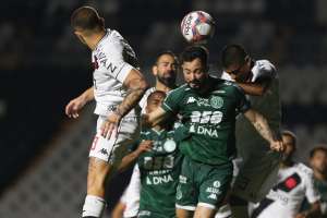 SÉRIE B: Em duelo de campeões, Vasco e Guarani tentam seguir na cola do G4