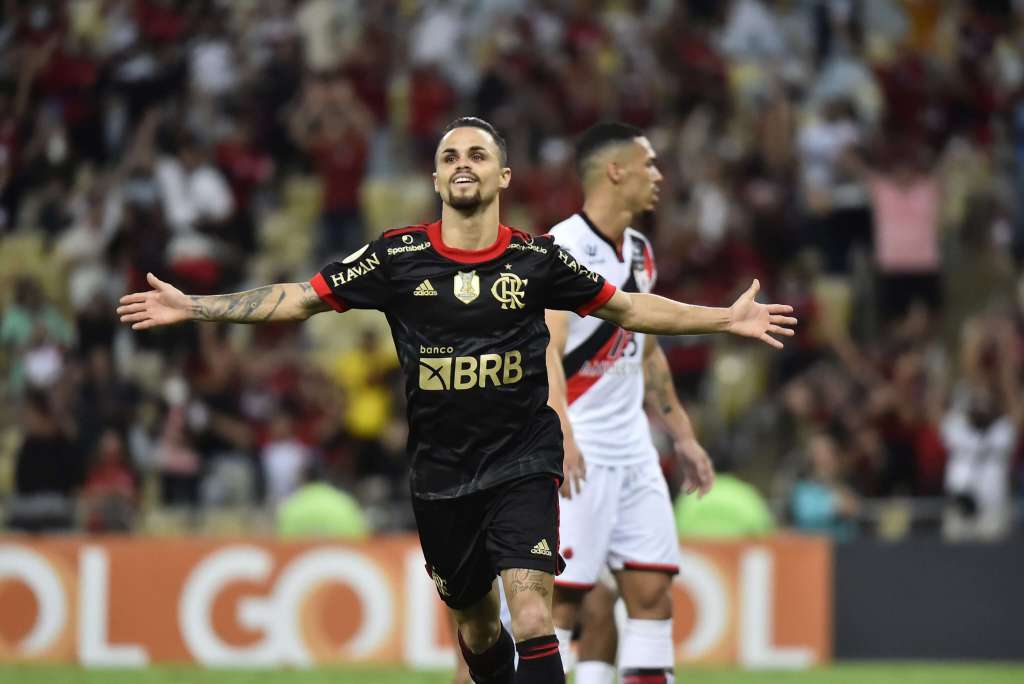 Flamengo 2 x 0 Atlético-GO – Com novo show de Michael, Flamengo vence e continua sonhando