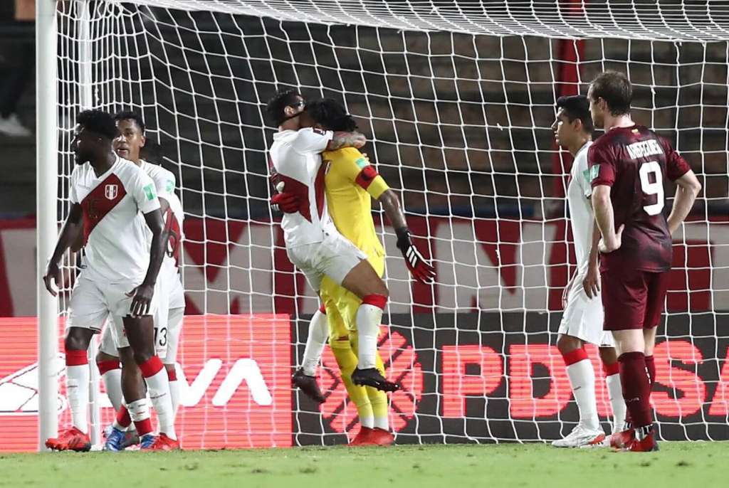 ELIMINATÓRIAS: Gallese pega pênalti, Peru vence o Venezuela e acirra briga por vaga na Copa