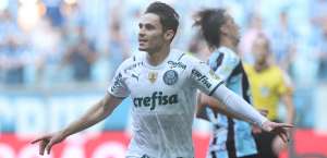 'Carrasco' do Grêmio, Raphael Veiga exalta apoio de Abel Ferreira no Palmeiras