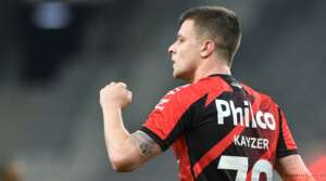 Athletico-PR descarta fratura em Renato Kayzer, mas exame aposta lesão de ligamento