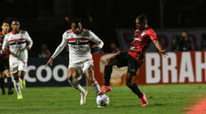 São Paulo 0 x 0 Athletico-PR - Tricolor é melhor, mas empata e segue ameaçado