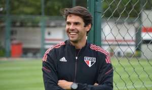 Ídolo faz estágio de gestão esportiva no São Paulo e acompanha treino de Ceni