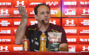 Ceni prepara São Paulo para duelos decisivos contra Athletico-PR e Sport