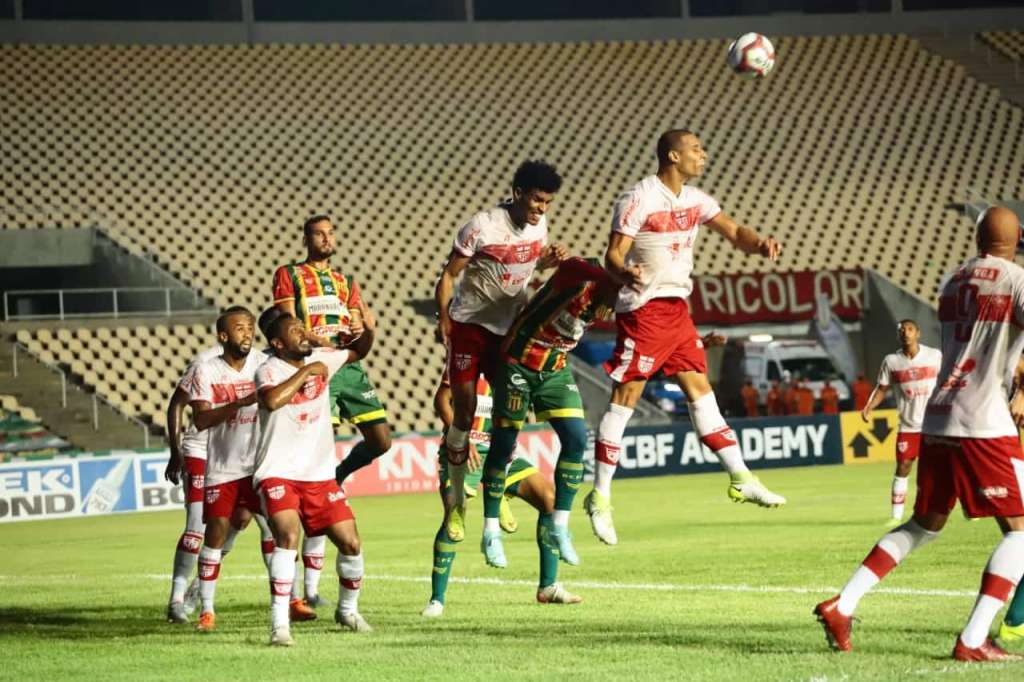 CRB x Sampaio Corrêa – Em momentos complicados, Galo e Bolívia buscam a reabilitação na Série B