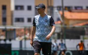 Tiago Nunes exalta mentalidade vencedora do Ceará no clássico