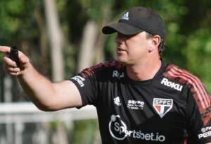 Rogério Ceni quer São Paulo ofensivo diante do frágil Sport no Morumbi