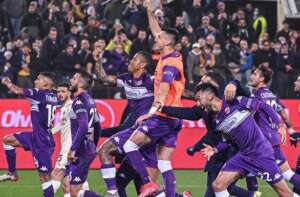 ITALIANO: Ibrahimovic marca 2, mas Milan perde para a Fiorentina e fica em 2º