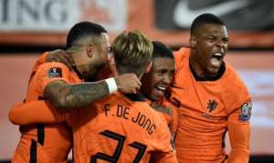 ELIMINATÓRIAS: Holanda vence e volta à Copa do Mundo; França vence e Bélgica só empata