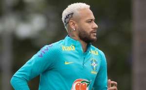 Neymar defende torcedor de 9 anos do Santos e se indigna com hostilização: 'Onde vamos parar?'