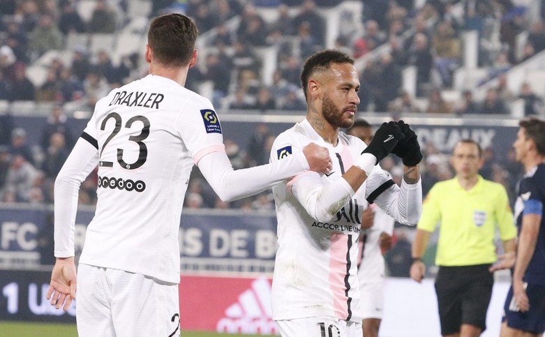 FRANCÊS: Neymar brilha, marca dois e PSG e lembra de Marília Mendonça