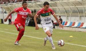 Brusque 1 x 0 CRB - Bruscão respira com gol de artilheiro e complica rival na luta pelo G4