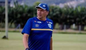 Série B: Claudinei valoriza atuação do Avaí e fala sobre reta final: 'Momento de sacrifício'