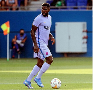 Benfica pode ir atrás de zagueiro badalado sem espaço no Barcelona