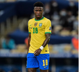 Cafu afirma que Vinicius Junior será um dos melhores jogadores da Copa do Catar