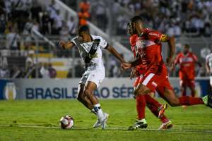 Ponte Preta 1 x 0 CRB - Macaca vence, chega a quatro jogos de invencibilidade e respira contra o rebaixamento na Série B