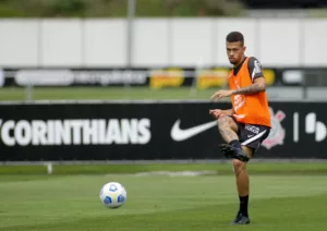 Corinthians recebe sondagem do Benfica por um dos principais jogadores do elenco