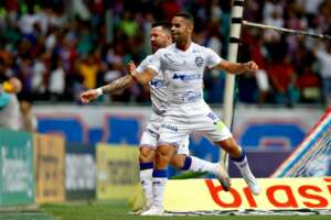 Bahia 3 x 1 Grêmio - Bahia respira e Grêmio praticamente sela seu rebaixamento para a Série B