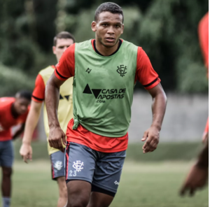 Série B: Volante do Vitória rescinde e já é anunciado por clube europeu