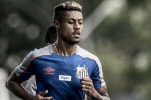 Santos acerta com Wolfsburg pendência por Bruno Henrique e evita nova punição da FIFA
