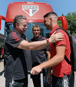 São Paulo visita o Bahia no duelo entre 'invictos' Calleri e Guto Ferreira