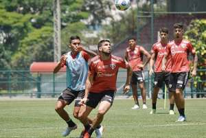 Dupla treina mais uma vez e deve reforçar o São Paulo contra o Bahia