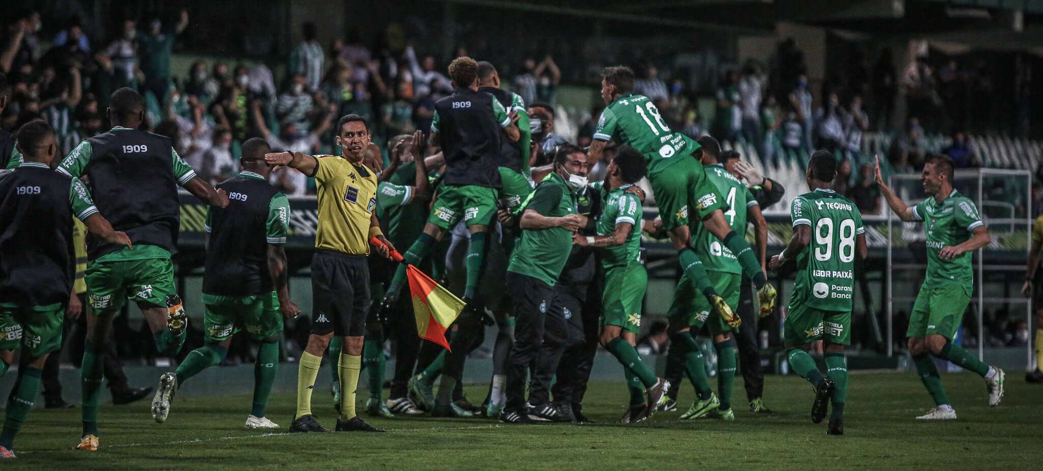 SÉRIE B: Coritiba tem retorno adiado, mas pode atingir número do acesso nesta rodada