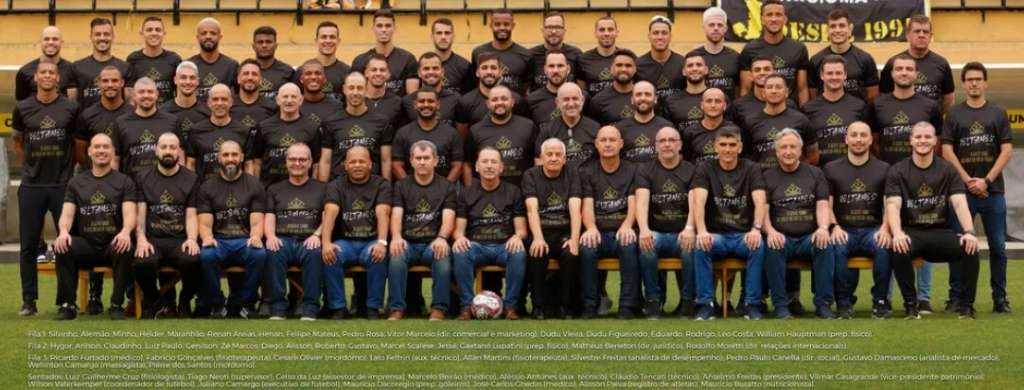 Criciúma fecha o ano com foto oficial para comemorar acesso à Série B