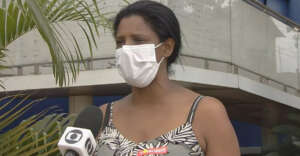 Após tomar bolada no rosto, torcedora sofre perda de visão temporária: 